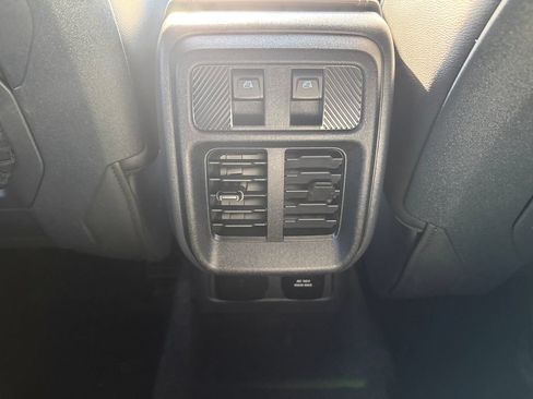 Used 2025 Ford Bronco Badlands AWD/4WD image 27