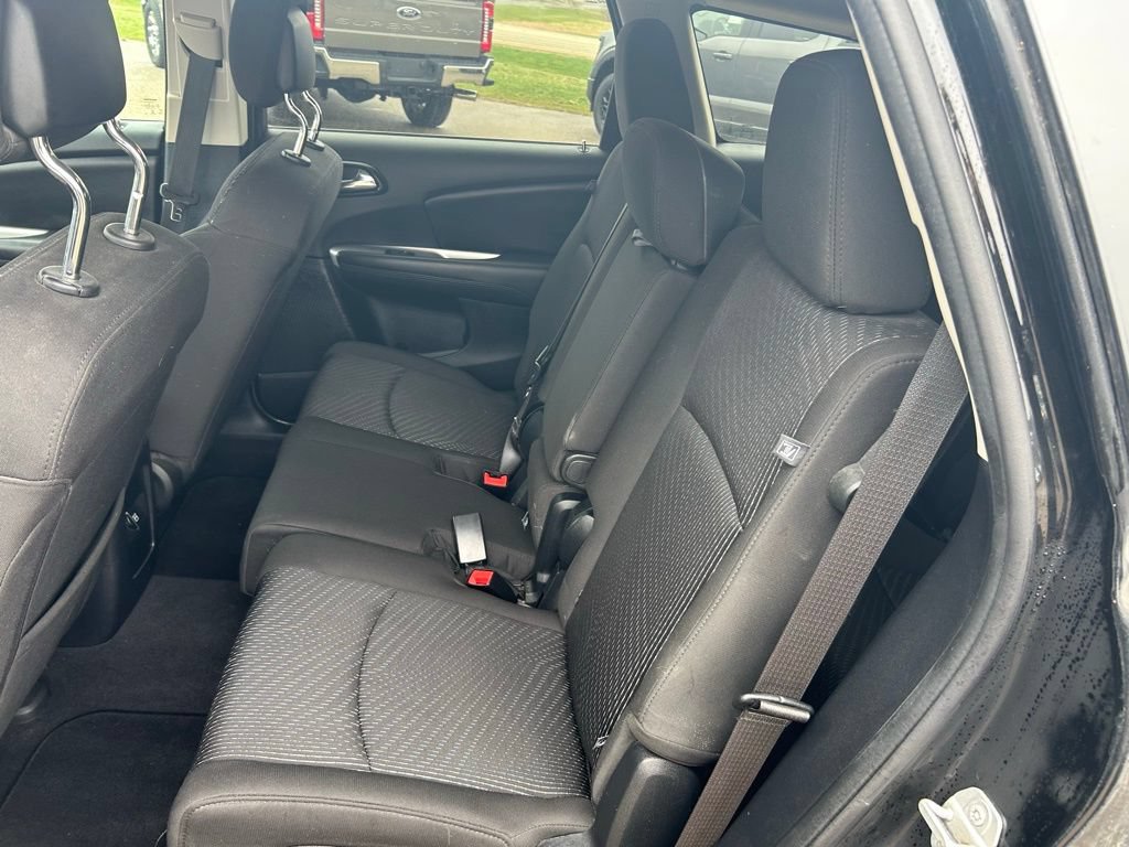 Used 2018 Dodge Journey SE w/ Blacktop Package FWD image 11