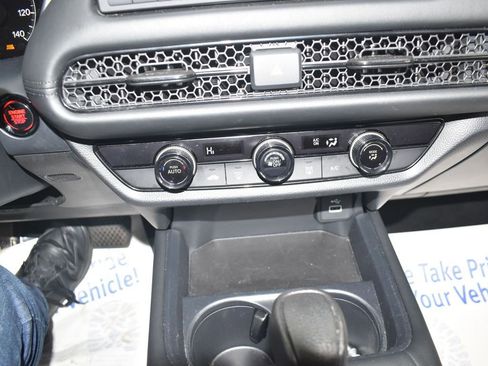 Used 2023 Honda HR-V LX image 21