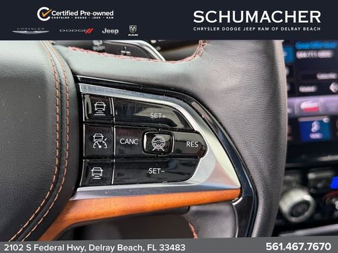 Used 2023 Jeep Grand Cherokee L Summit AWD/4WD image 29