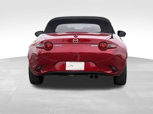 Used 2019 MAZDA MX-5 Miata Grand Touring RWD image 4