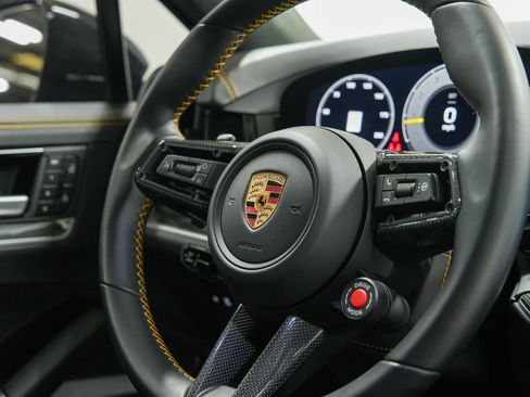 Used 2024 Porsche Cayenne Turbo GT AWD/4WD image 89