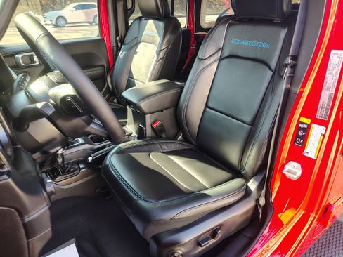 Used 2024 Jeep Wrangler Unlimited Rubicon 4xe image 20