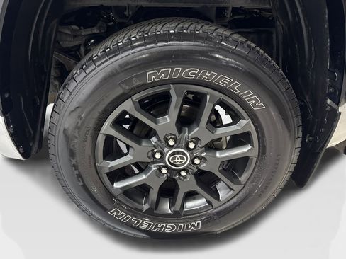 Used 2022 Toyota Tundra Platinum w/ Advanced Package image 87