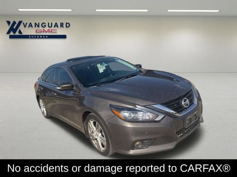 Used 2016 Nissan Altima 3.5 SL w/ 3.5 Technology Package FWD image 2