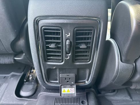 Used 2020 Jeep Grand Cherokee Altitude image 51