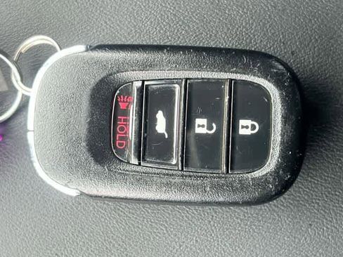 Used 2025 Honda HR-V LX image 21