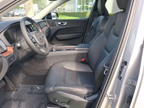 Used 2024 Volvo XC60 B5 Plus AWD/4WD image 14