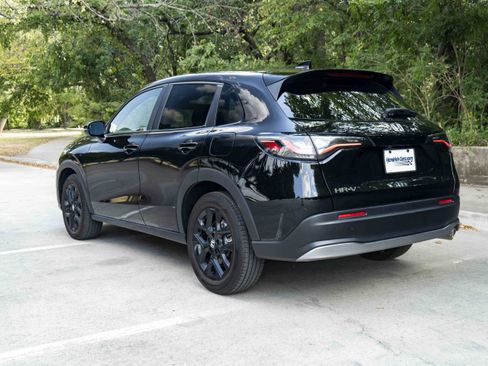 Used 2025 Honda HR-V Sport image 7