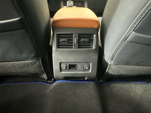 Used 2023 Mitsubishi Outlander SEL AWD/4WD image 18