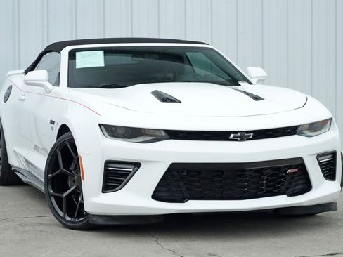 Used 2017 Chevrolet Camaro SS image 4