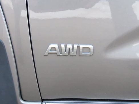 Used 2014 Kia Sorento SX w/ 3rd Row Package image 9