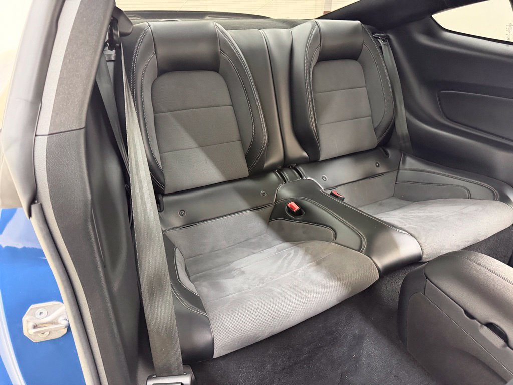 Used 2019 Ford Mustang Shelby GT350 w/ Technology Package RWD image 16