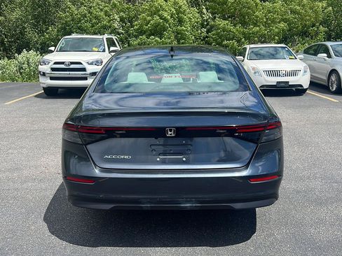 Used 2023 Honda Accord EX image 3