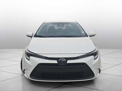 New 2026 Toyota Corolla LE image 3