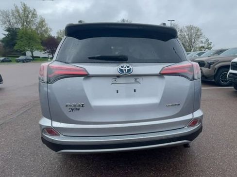 Certified 2018 Toyota RAV4 LE AWD/4WD image 3