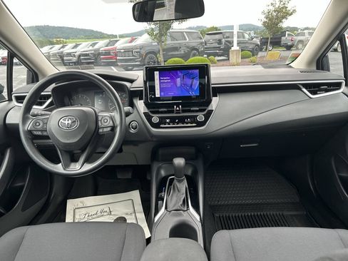 Used 2023 Toyota Corolla LE w/ LE Convenience Package FWD image 16