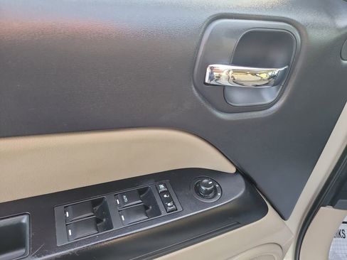 Used 2017 Jeep Patriot High Altitude image 14