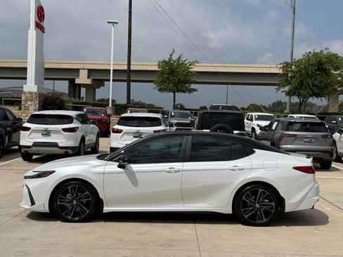 Used 2026 Toyota Camry XSE w/ Premium Package FWD image 6