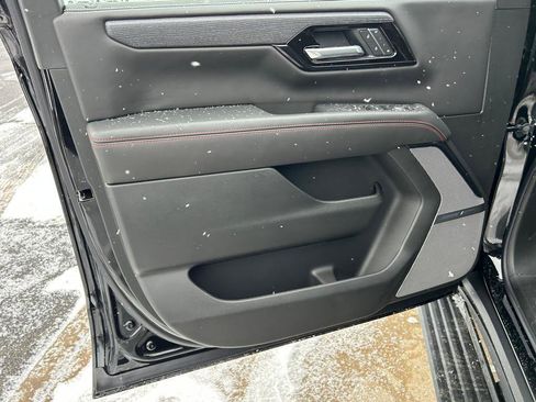 New 2026 GMC Yukon XL AT4 Ultimate w/ LPO, Floor Liner Package image 5