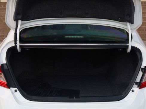 Used 2019 Honda Accord EX image 13