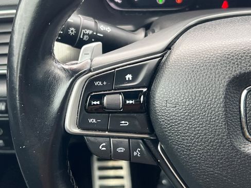 Used 2018 Honda Accord Sport image 24