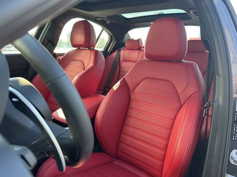 New 2025 Alfa Romeo Giulia AWD image 10