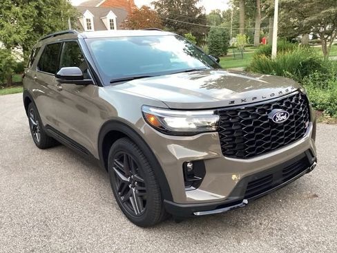 New 2027 Ford Explorer ST AWD/4WD image 10