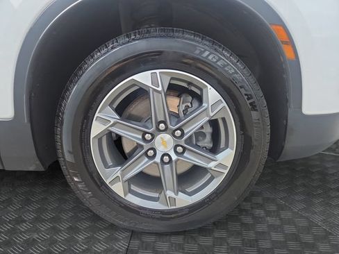 Used 2023 Chevrolet Blazer LT AWD/4WD image 36