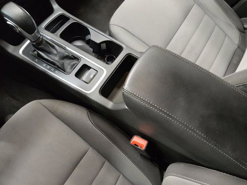 Used 2017 Ford Escape S image 26