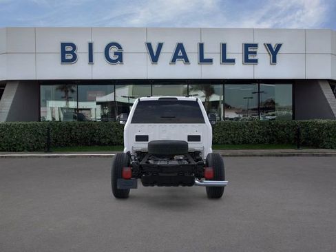New 2026 Ford F350 XL w/ XL Chrome Package image 5