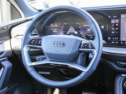 New 2025 Audi Q5 Premium Plus image 16