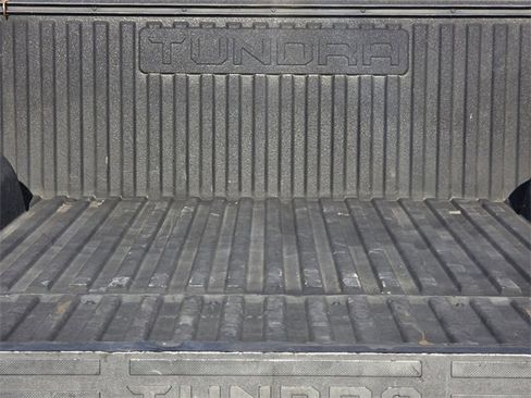 Used 2022 Toyota Tundra SR5 w/ SR5 Convenience Package image 21