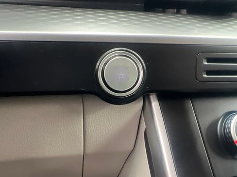Certified 2022 Kia Carnival LX FWD image 49