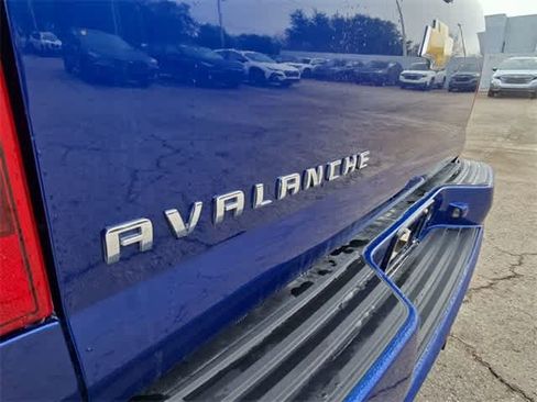 Used 2013 Chevrolet Avalanche LT w/ All-Star Edition image 12