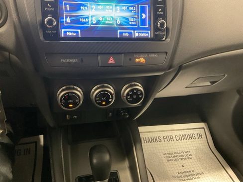 Used 2025 Mitsubishi Outlander Sport ES AWD/4WD image 19