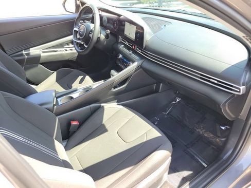 Certified 2023 Hyundai Elantra SEL w/ Convenience Package FWD image 21