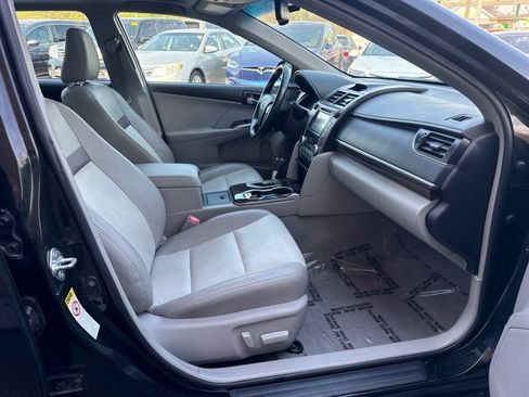 Used 2012 Toyota Camry XLE image 17