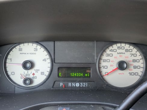 Used 2006 Ford F350 XL image 15