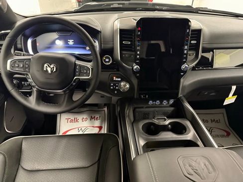 New 2026 RAM 1500 Laramie AWD/4WD image 19