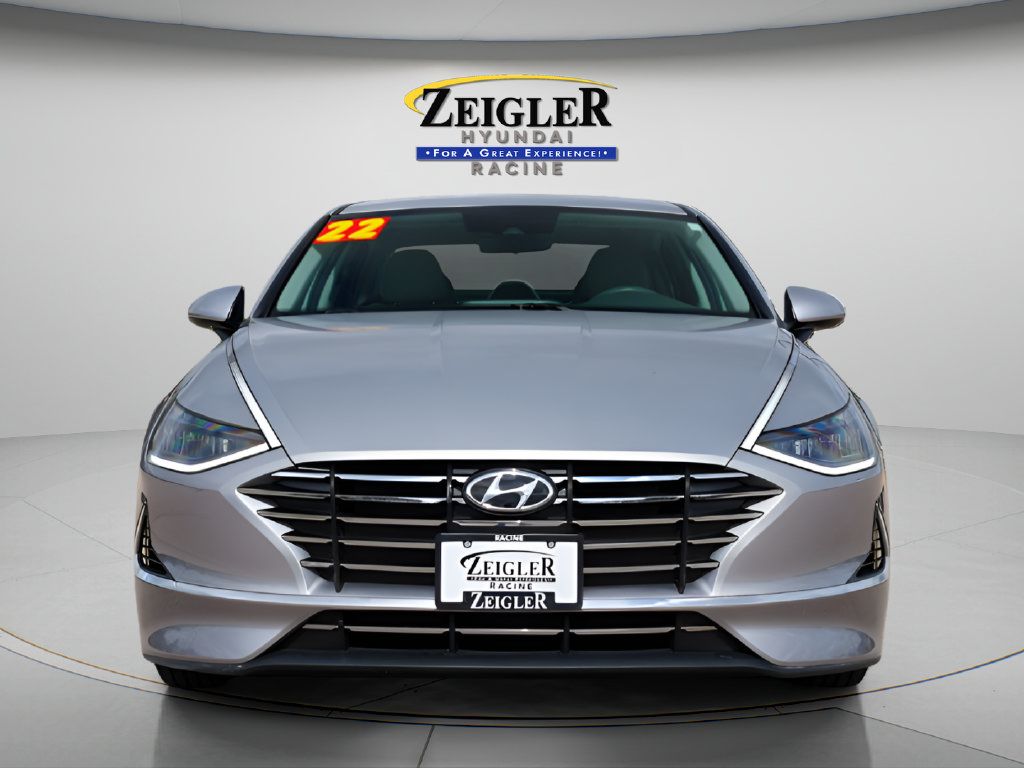 Certified 2022 Hyundai Sonata SE FWD image 2