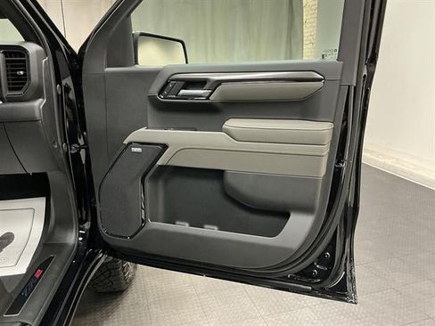 New 2026 Chevrolet Silverado 1500 ZR2 w/ ZR2 Bison Edition AWD/4WD image 43