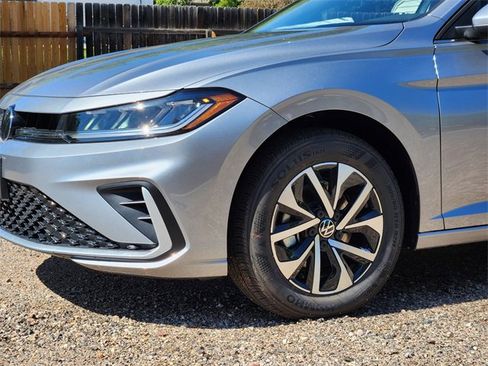 New 2025 Volkswagen Jetta S image 8