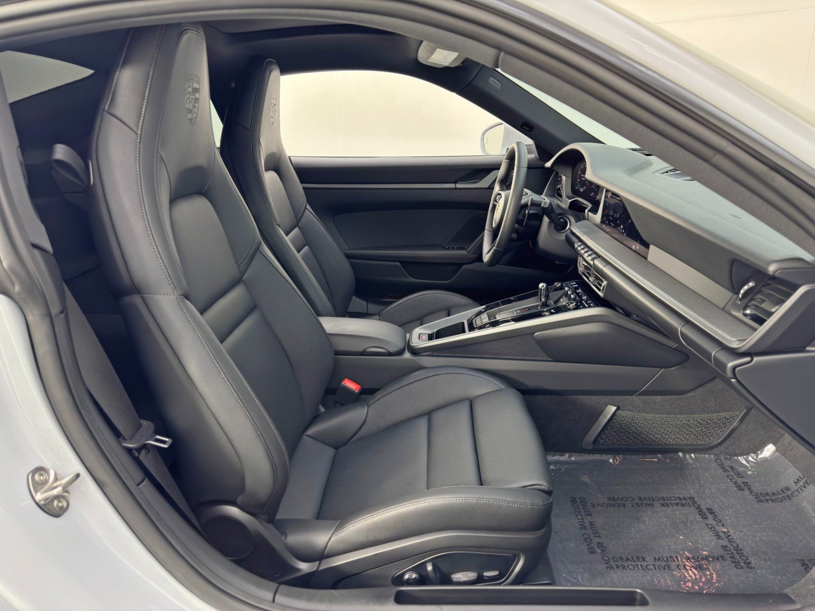 Used 2025 Porsche 911 Carrera RWD image 15