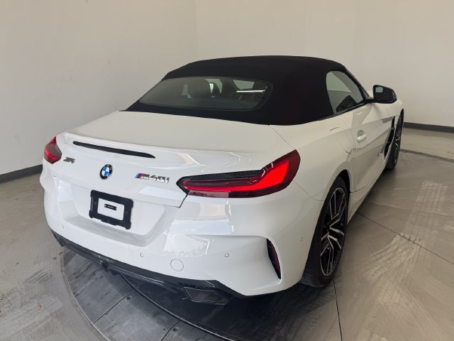 Used 2025 BMW Z4 M40i w/ Premium Package RWD image 37