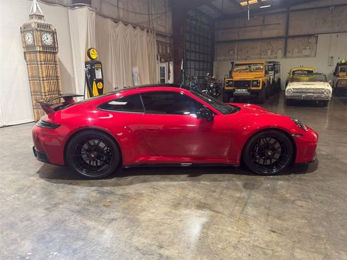 Used 2026 Porsche 911 GTS image 26