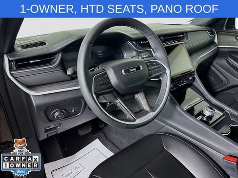 Used 2024 Jeep Grand Cherokee Limited AWD/4WD image 9
