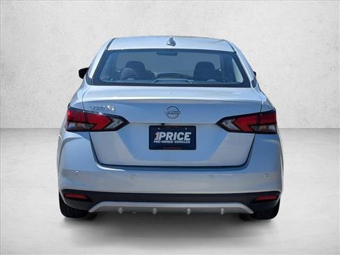 Used 2025 Nissan Versa SV FWD image 7