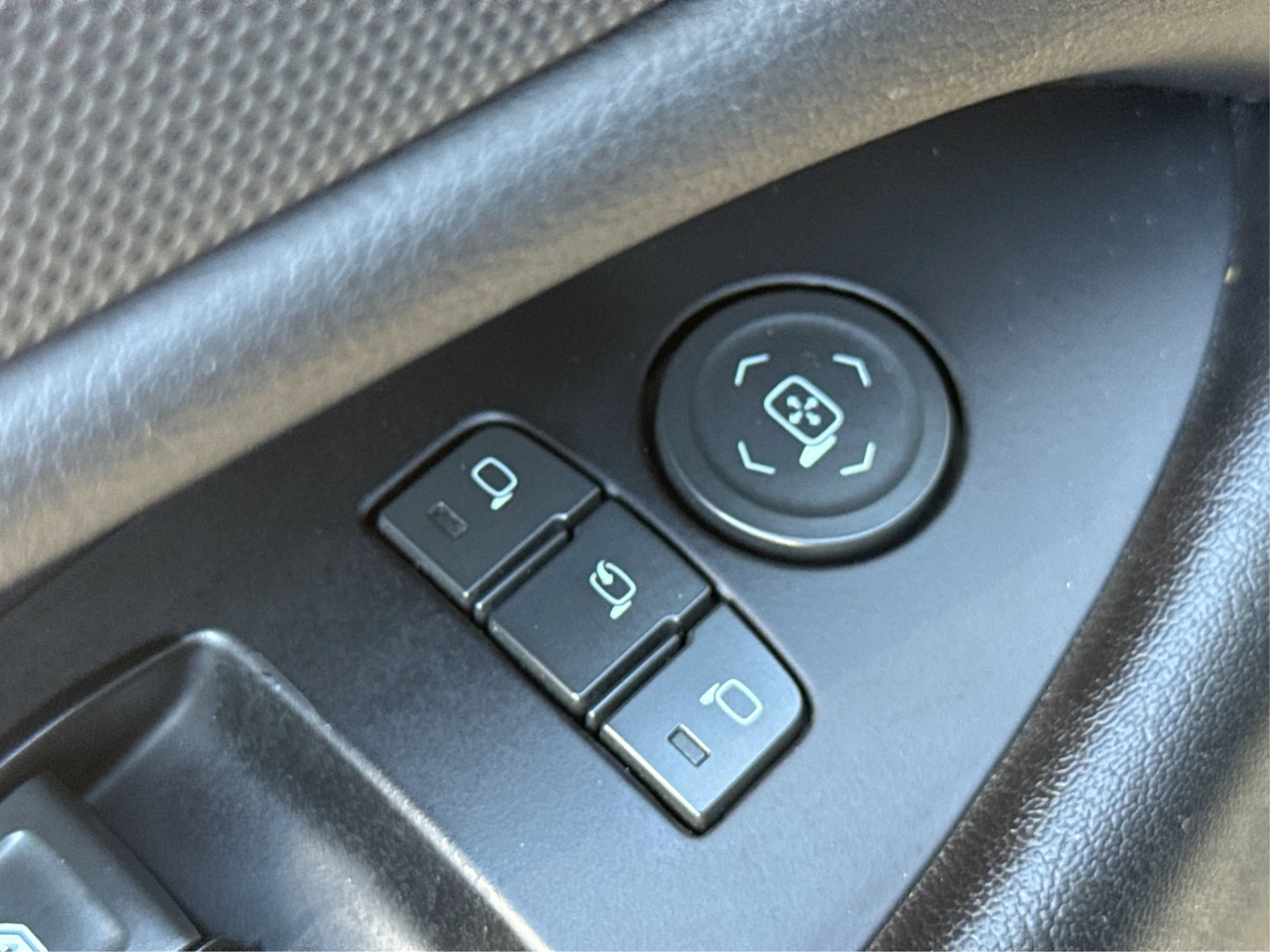 Used 2020 Cadillac Escalade ESV Luxury AWD/4WD image 41