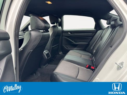 Used 2022 Honda Accord Sport image 11